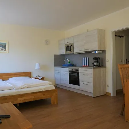 מלון Parkhotel Seeblick 3*